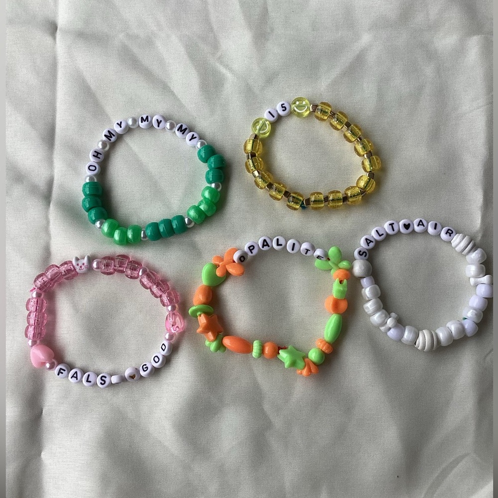 Taylor Swift bracelets! (5 pack!)